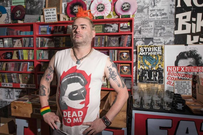 fat-mike-nofx-book-hepatitis-bathtub-and-other-stories-body-image-1461084929